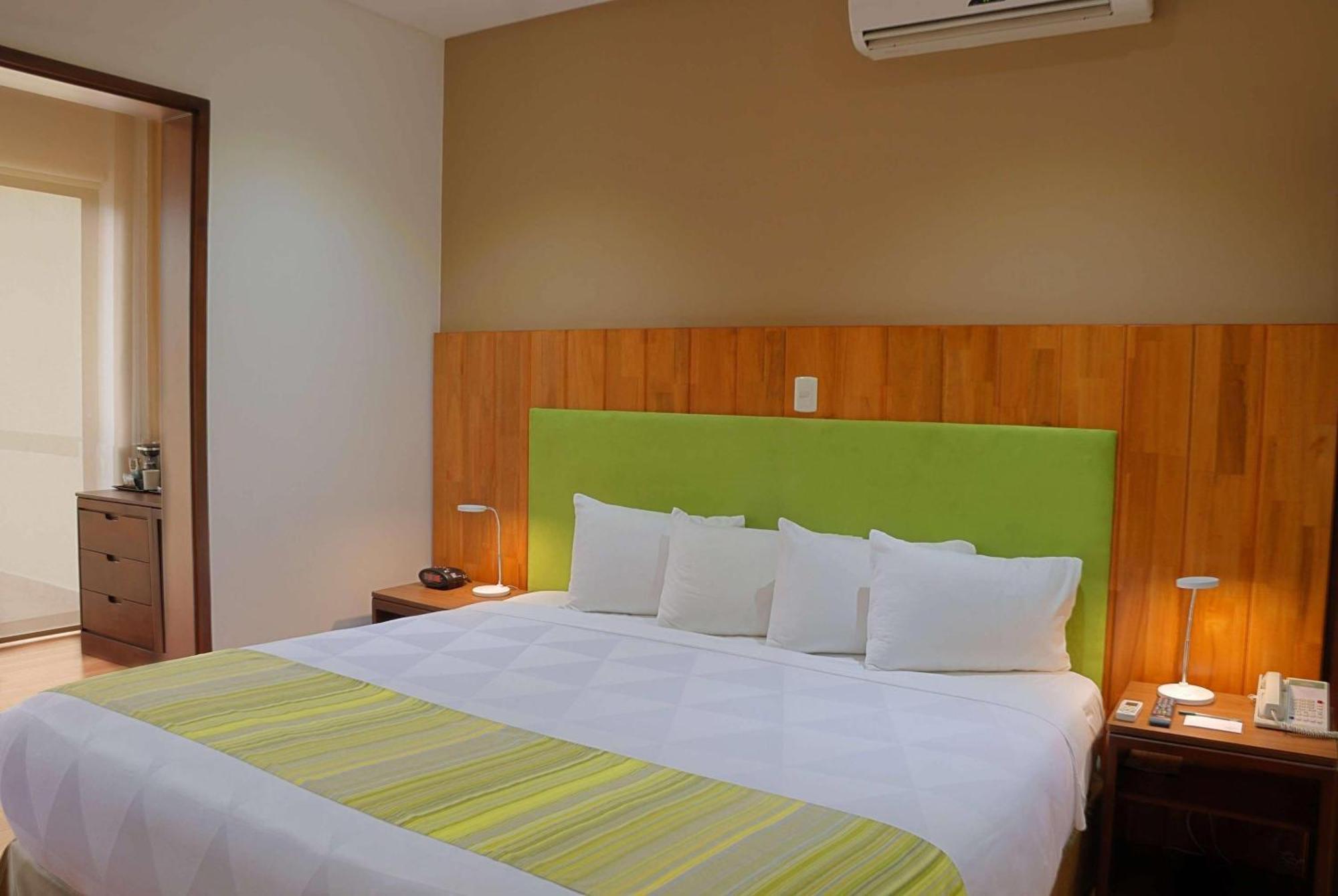 Country Inn & Suites By Radisson, San Jose Aeropuerto, Costa Rica Екстериор снимка