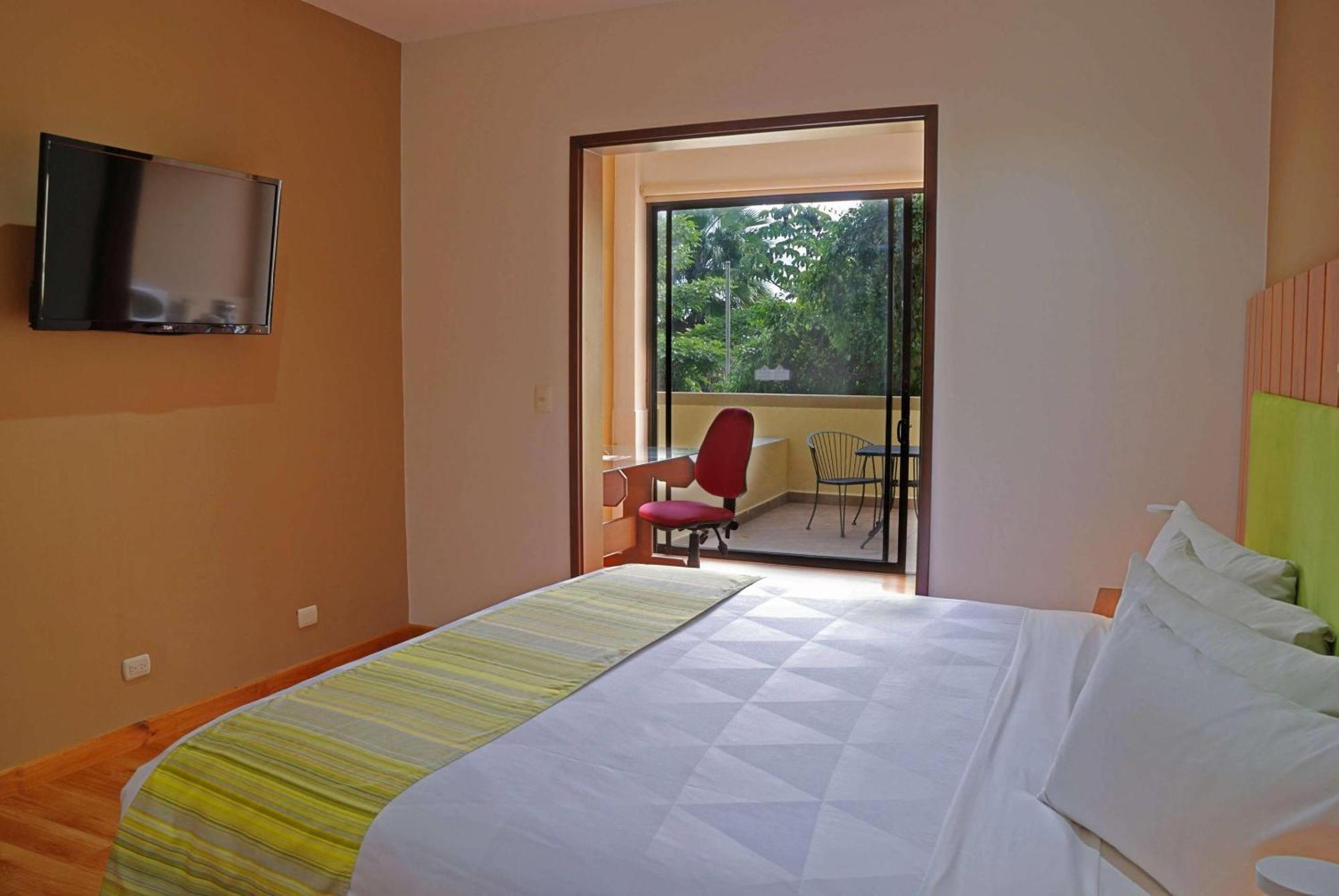 Country Inn & Suites By Radisson, San Jose Aeropuerto, Costa Rica Екстериор снимка
